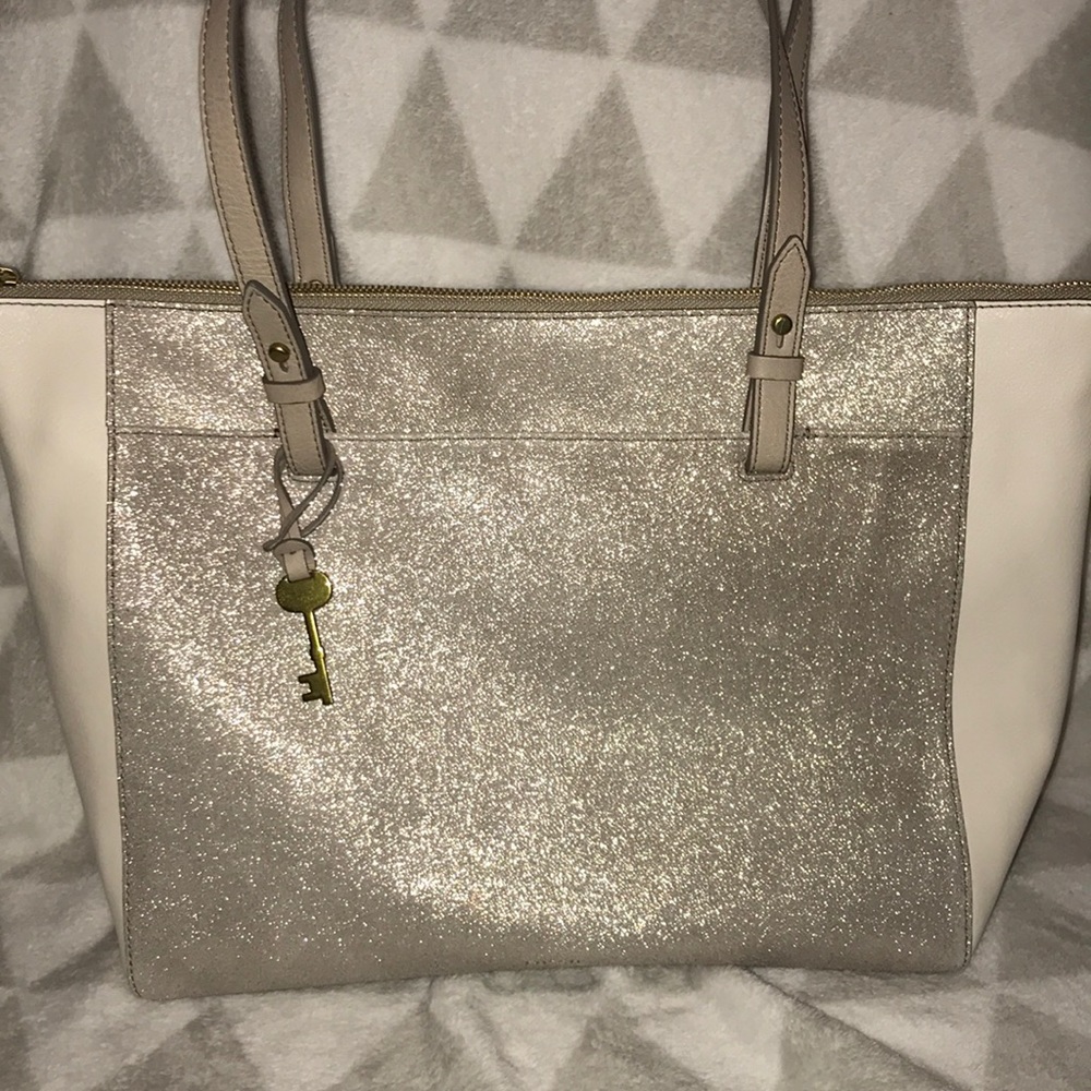 Fossil Tote